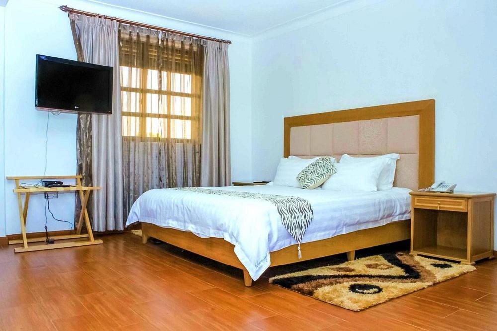 Rosemary Courts Bed And Breakfast Entebbe Exterior foto